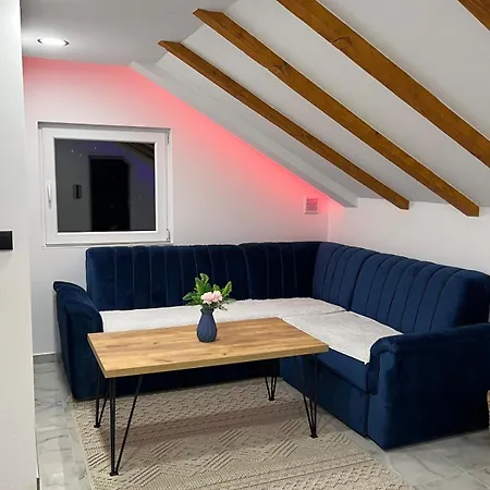 Sumski Mir - - With Pool And Jakuzzi Casa de Férias